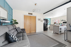 Photo 16- click for photo gallery